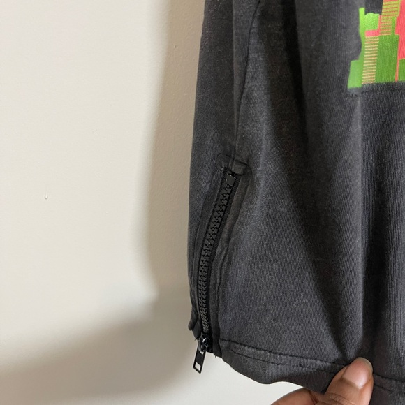 Reason World Tour Men’s T-Shirt Size Small Black Distressed Graphic Band Tee - Picture 7 of 12